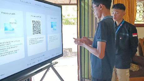 Perakitan Papan Interaktif Digital